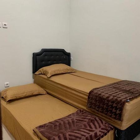 Guest House / Homestay Bukit Mutiara Residence Ngingas エクステリア 写真