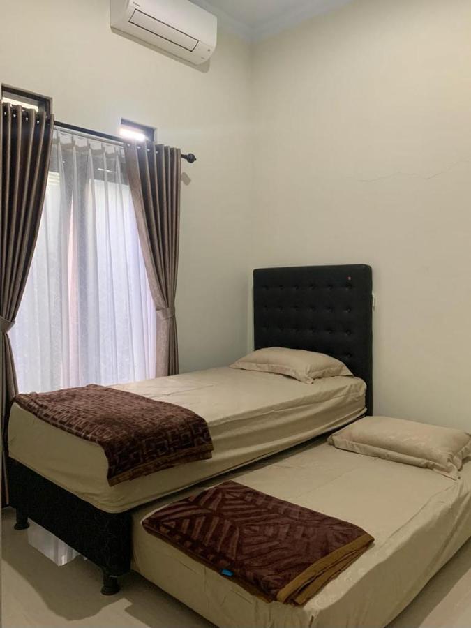 Guest House / Homestay Bukit Mutiara Residence Ngingas エクステリア 写真