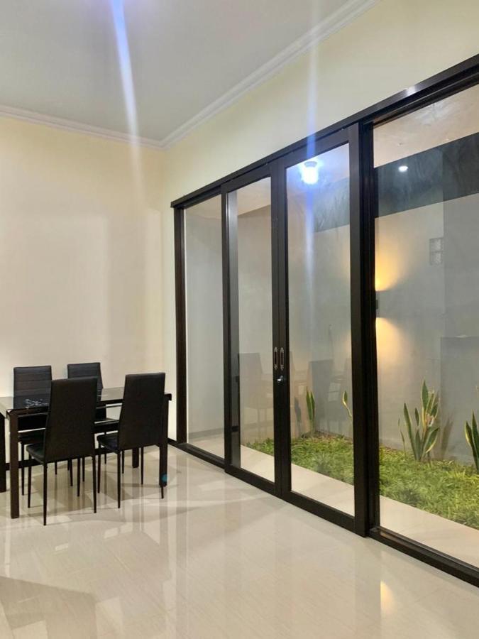 Guest House / Homestay Bukit Mutiara Residence Ngingas エクステリア 写真